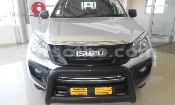 Sayi Na hannu Isuzu KB Silver Mota in Hlotse a Leribe Sayi Na hannu Isuzu KB Silver Mota in Hlotse a Leribe