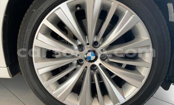 Sayi Na hannu BMW 5–Series White Mota in Maputsoe a Leribe Sayi Na hannu BMW 5–Series White Mota in Maputsoe a Leribe