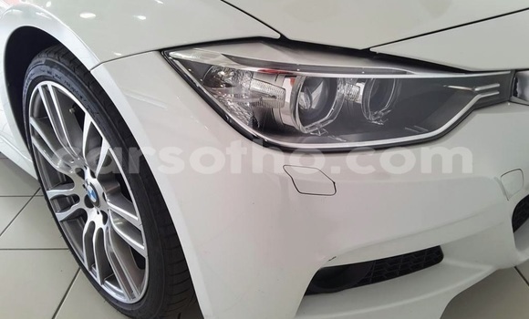 Sayi Na hannu BMW 3–Series White Mota in Butha Buthe a Butha-Buthe Sayi Na hannu BMW 3–Series White Mota in Butha Buthe a Butha-Buthe