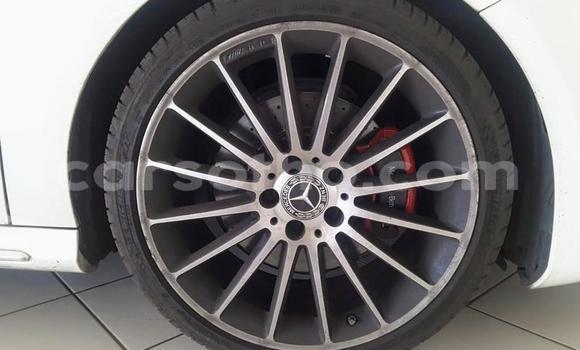 Sayi Na hannu Mercedes-Benz A–Class White Mota in Thaba–Tseka a Mafeteng Sayi Na hannu Mercedes-Benz A–Class White Mota in Thaba–Tseka a Mafeteng