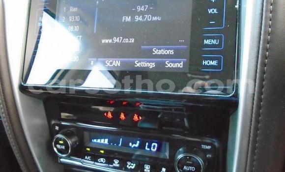 اشتري مستعمل Volkswagen Transporter White سيارة في Maseru في Maseru اشتري مستعمل Volkswagen Transporter White سيارة في Maseru في Maseru