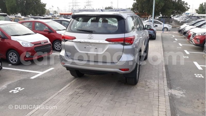 Big with watermark toyota fortuner maseru import dubai 15761