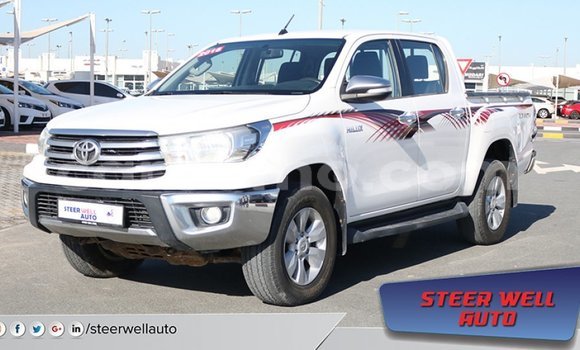 Acheter Import Voiture Toyota Hilux Blanc à Import - Dubai, Maseru Acheter Import Voiture Toyota Hilux Blanc à Import - Dubai, Maseru