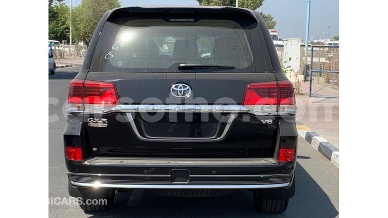 Big with watermark toyota land cruiser maseru import dubai 15776