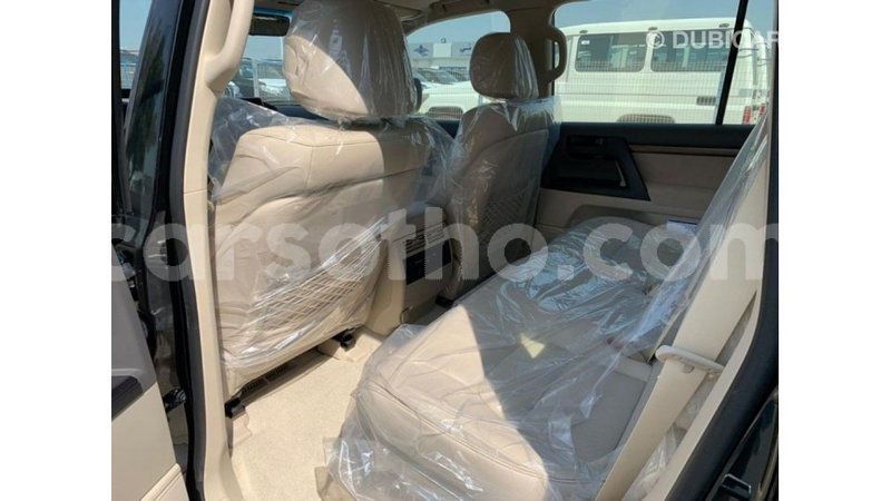 Big with watermark toyota land cruiser maseru import dubai 15776