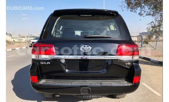 اشتري Imported Toyota Land Cruiser Black سيارة في Import - Dubai في Maseru اشتري Imported Toyota Land Cruiser Black سيارة في Import - Dubai في Maseru