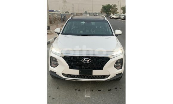 Sayi Imported Hyundai Santa Fe White Mota in Import - Dubai a Maseru Sayi Imported Hyundai Santa Fe White Mota in Import - Dubai a Maseru