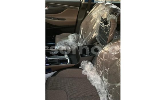 Sayi Imported Hyundai Santa Fe White Mota in Import - Dubai a Maseru Sayi Imported Hyundai Santa Fe White Mota in Import - Dubai a Maseru
