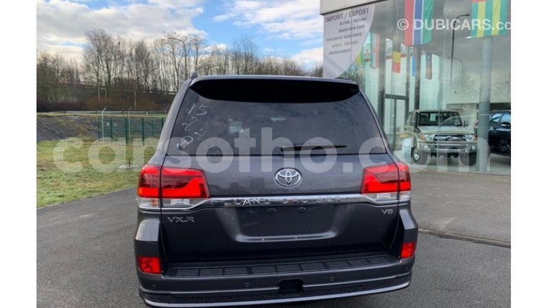 Big with watermark toyota land cruiser maseru import dubai 15781