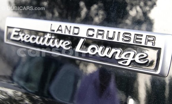 Sayi Imported Toyota Land Cruiser Other Mota in Import - Dubai a Maseru Sayi Imported Toyota Land Cruiser Other Mota in Import - Dubai a Maseru