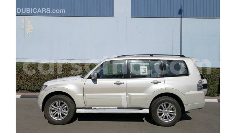 Big with watermark mitsubishi pajero maseru import dubai 15782