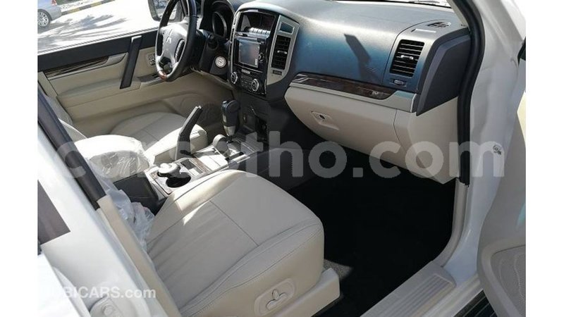 Big with watermark mitsubishi pajero maseru import dubai 15782