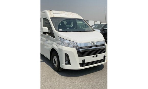 اشتري Imported Toyota Hiace White سيارة في Import - Dubai في Maseru اشتري Imported Toyota Hiace White سيارة في Import - Dubai في Maseru