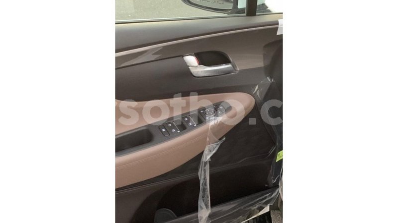 Big with watermark hyundai santa fe maseru import dubai 15787