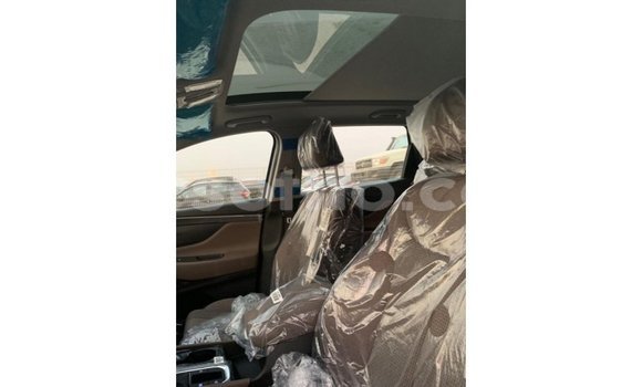 Sayi Imported Hyundai Santa Fe White Mota in Import - Dubai a Maseru Sayi Imported Hyundai Santa Fe White Mota in Import - Dubai a Maseru