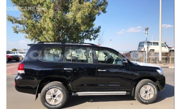 اشتري Imported Toyota Land Cruiser Black سيارة في Import - Dubai في Maseru اشتري Imported Toyota Land Cruiser Black سيارة في Import - Dubai في Maseru
