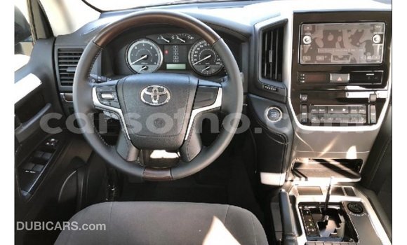 اشتري Imported Toyota Land Cruiser Black سيارة في Import - Dubai في Maseru اشتري Imported Toyota Land Cruiser Black سيارة في Import - Dubai في Maseru