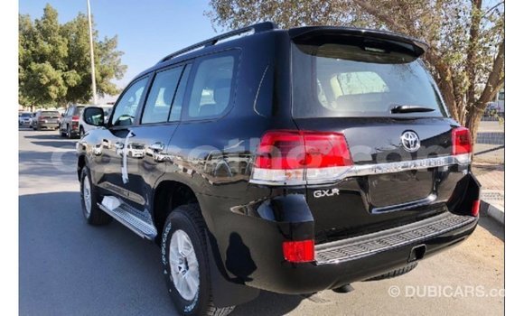 اشتري Imported Toyota Land Cruiser Black سيارة في Import - Dubai في Maseru اشتري Imported Toyota Land Cruiser Black سيارة في Import - Dubai في Maseru