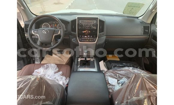 اشتري Imported Toyota Land Cruiser Black سيارة في Import - Dubai في Maseru اشتري Imported Toyota Land Cruiser Black سيارة في Import - Dubai في Maseru