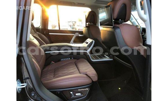 Sayi Imported Toyota Land Cruiser Black Mota in Import - Dubai a Maseru Sayi Imported Toyota Land Cruiser Black Mota in Import - Dubai a Maseru