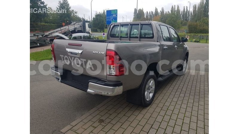 Big with watermark toyota hilux maseru import dubai 15792