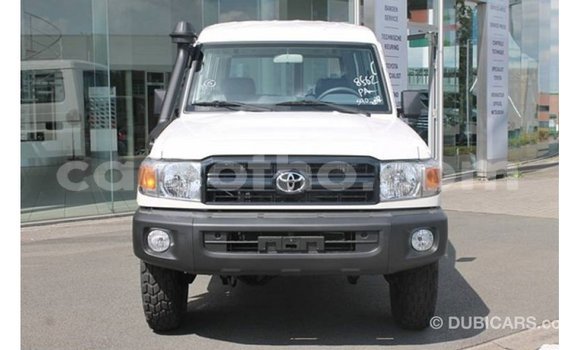 اشتري Imported Toyota Land Cruiser White سيارة في Import - Dubai في Maseru اشتري Imported Toyota Land Cruiser White سيارة في Import - Dubai في Maseru
