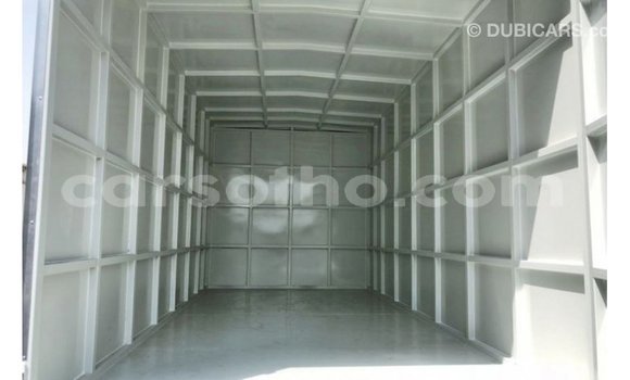 Acheter Import Utilitaire Hino 300 Series Blanc à Import - Dubai, Maseru Acheter Import Utilitaire Hino 300 Series Blanc à Import - Dubai, Maseru