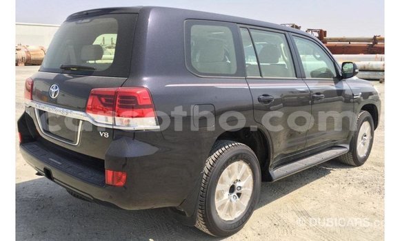 Acheter Import Voiture Toyota Land Cruiser Noir à Import - Dubai, Maseru Acheter Import Voiture Toyota Land Cruiser Noir à Import - Dubai, Maseru