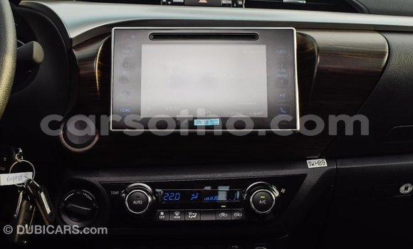 اشتري Imported Toyota Hilux White سيارة في Import - Dubai في Maseru اشتري Imported Toyota Hilux White سيارة في Import - Dubai في Maseru