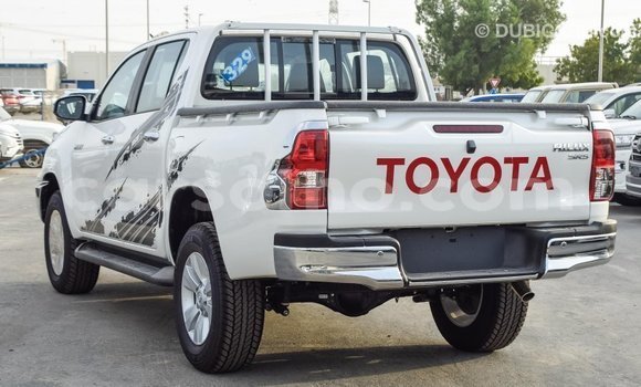 اشتري Imported Toyota Hilux White سيارة في Import - Dubai في Maseru اشتري Imported Toyota Hilux White سيارة في Import - Dubai في Maseru