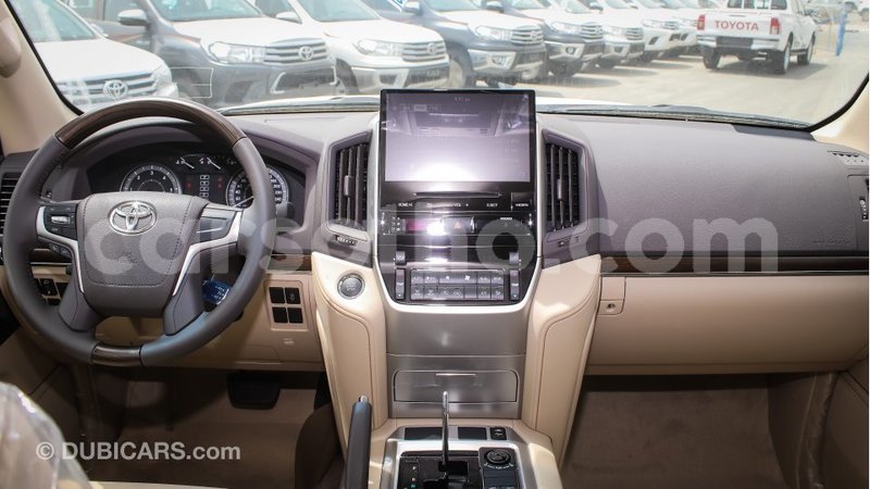 Big with watermark toyota land cruiser maseru import dubai 15805