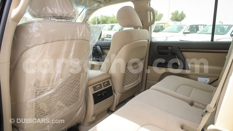 Big with watermark toyota land cruiser maseru import dubai 15805