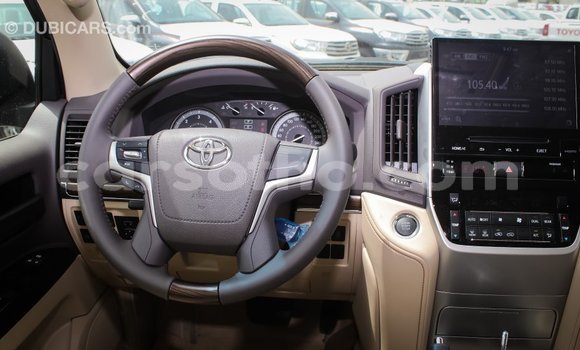 اشتري Imported Toyota Land Cruiser Black سيارة في Import - Dubai في Maseru اشتري Imported Toyota Land Cruiser Black سيارة في Import - Dubai في Maseru