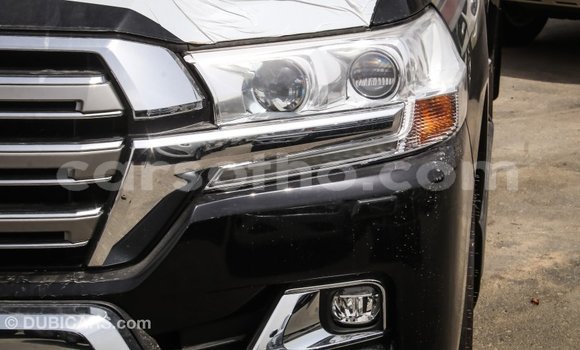اشتري Imported Toyota Land Cruiser Black سيارة في Import - Dubai في Maseru اشتري Imported Toyota Land Cruiser Black سيارة في Import - Dubai في Maseru