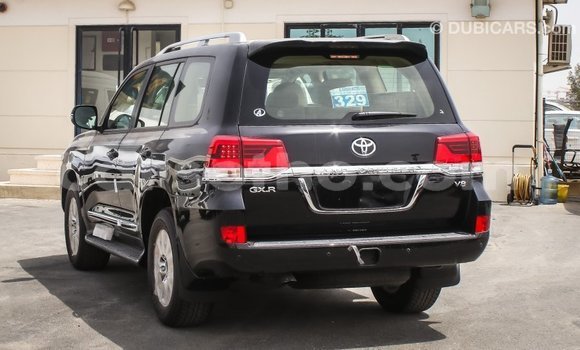 اشتري Imported Toyota Land Cruiser Black سيارة في Import - Dubai في Maseru اشتري Imported Toyota Land Cruiser Black سيارة في Import - Dubai في Maseru