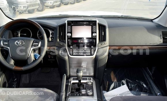 اشتري Imported Toyota Land Cruiser Black سيارة في Import - Dubai في Maseru اشتري Imported Toyota Land Cruiser Black سيارة في Import - Dubai في Maseru
