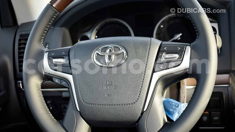 Big with watermark toyota land cruiser maseru import dubai 15807
