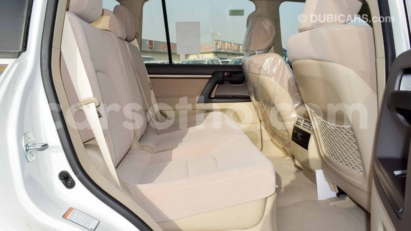 Big with watermark toyota land cruiser maseru import dubai 15808