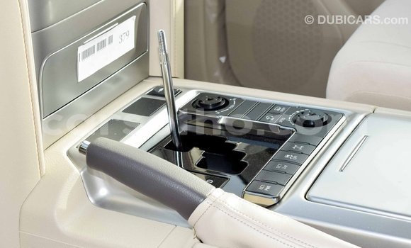 اشتري Imported Toyota Land Cruiser White سيارة في Import - Dubai في Maseru اشتري Imported Toyota Land Cruiser White سيارة في Import - Dubai في Maseru