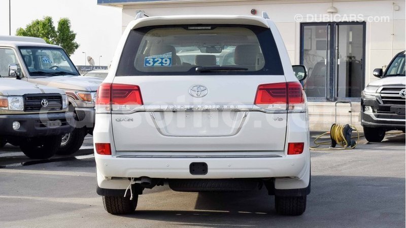 Big with watermark toyota land cruiser maseru import dubai 15808