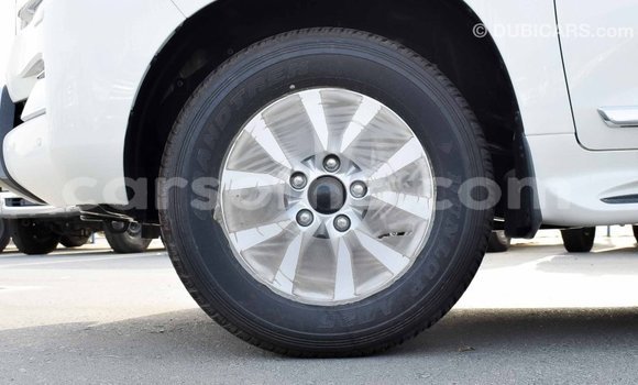 اشتري Imported Toyota Land Cruiser White سيارة في Import - Dubai في Maseru اشتري Imported Toyota Land Cruiser White سيارة في Import - Dubai في Maseru