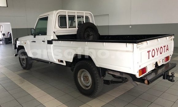 اشتري مستعمل Toyota Land Cruiser White سيارة في Maseru في Maseru اشتري مستعمل Toyota Land Cruiser White سيارة في Maseru في Maseru