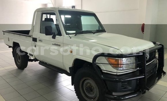 اشتري مستعمل Toyota Land Cruiser White سيارة في Maseru في Maseru اشتري مستعمل Toyota Land Cruiser White سيارة في Maseru في Maseru