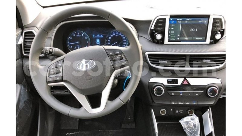 Big with watermark hyundai tucson maseru import dubai 15828