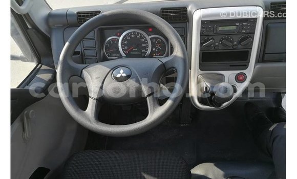 Acheter Import Voiture Mitsubishi i Blanc à Import - Dubai, Maseru Acheter Import Voiture Mitsubishi i Blanc à Import - Dubai, Maseru