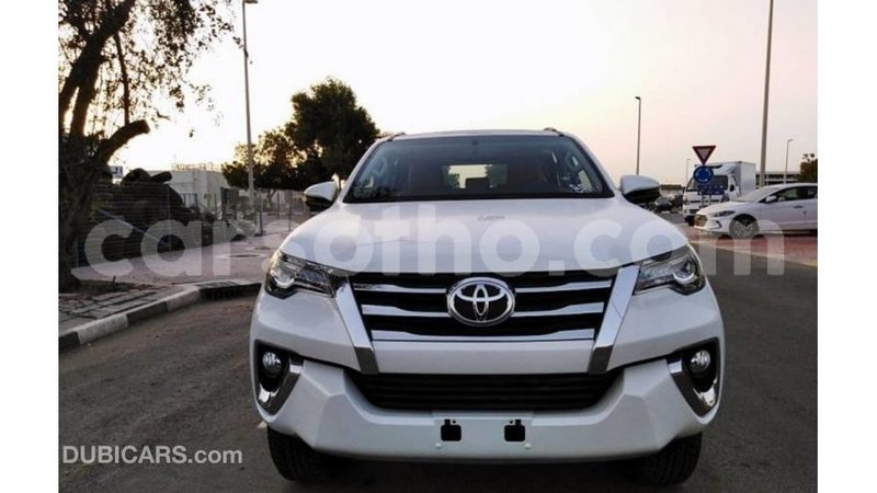 Big with watermark toyota fortuner maseru import dubai 15831