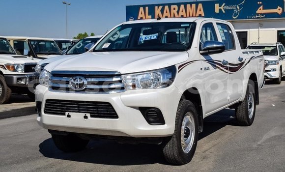اشتري Imported Toyota Hilux White سيارة في Import - Dubai في Maseru اشتري Imported Toyota Hilux White سيارة في Import - Dubai في Maseru