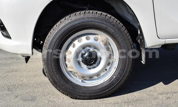 اشتري Imported Toyota Hilux White سيارة في Import - Dubai في Maseru اشتري Imported Toyota Hilux White سيارة في Import - Dubai في Maseru