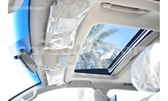 Buy Import Toyota Land Cruiser White Car in Import - Dubai in Maseru Buy Import Toyota Land Cruiser White Car in Import - Dubai in Maseru