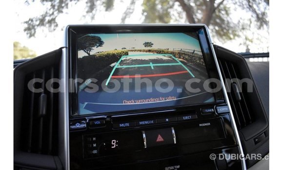 Buy Import Toyota Land Cruiser White Car in Import - Dubai in Maseru Buy Import Toyota Land Cruiser White Car in Import - Dubai in Maseru